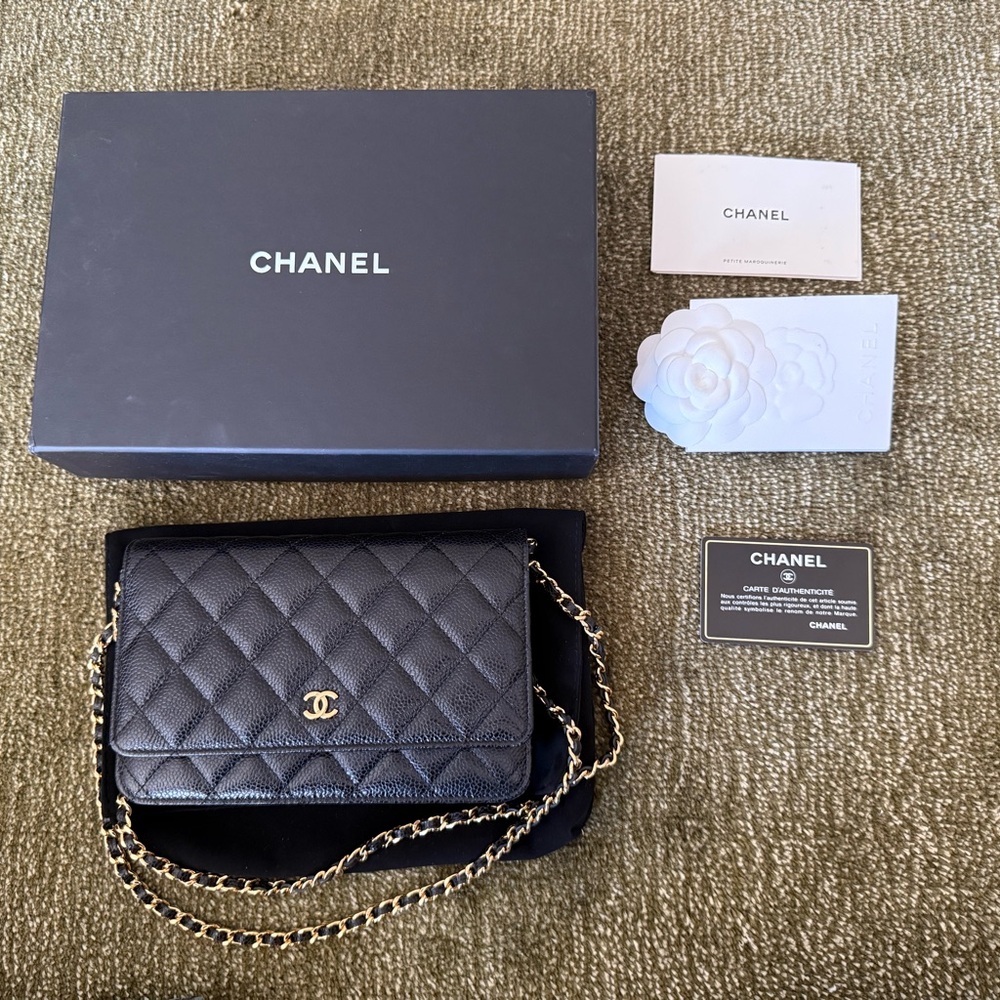 CHANEL Black Caviar Wallet on a Chain Gold Hardware - Picture 2 of 8
